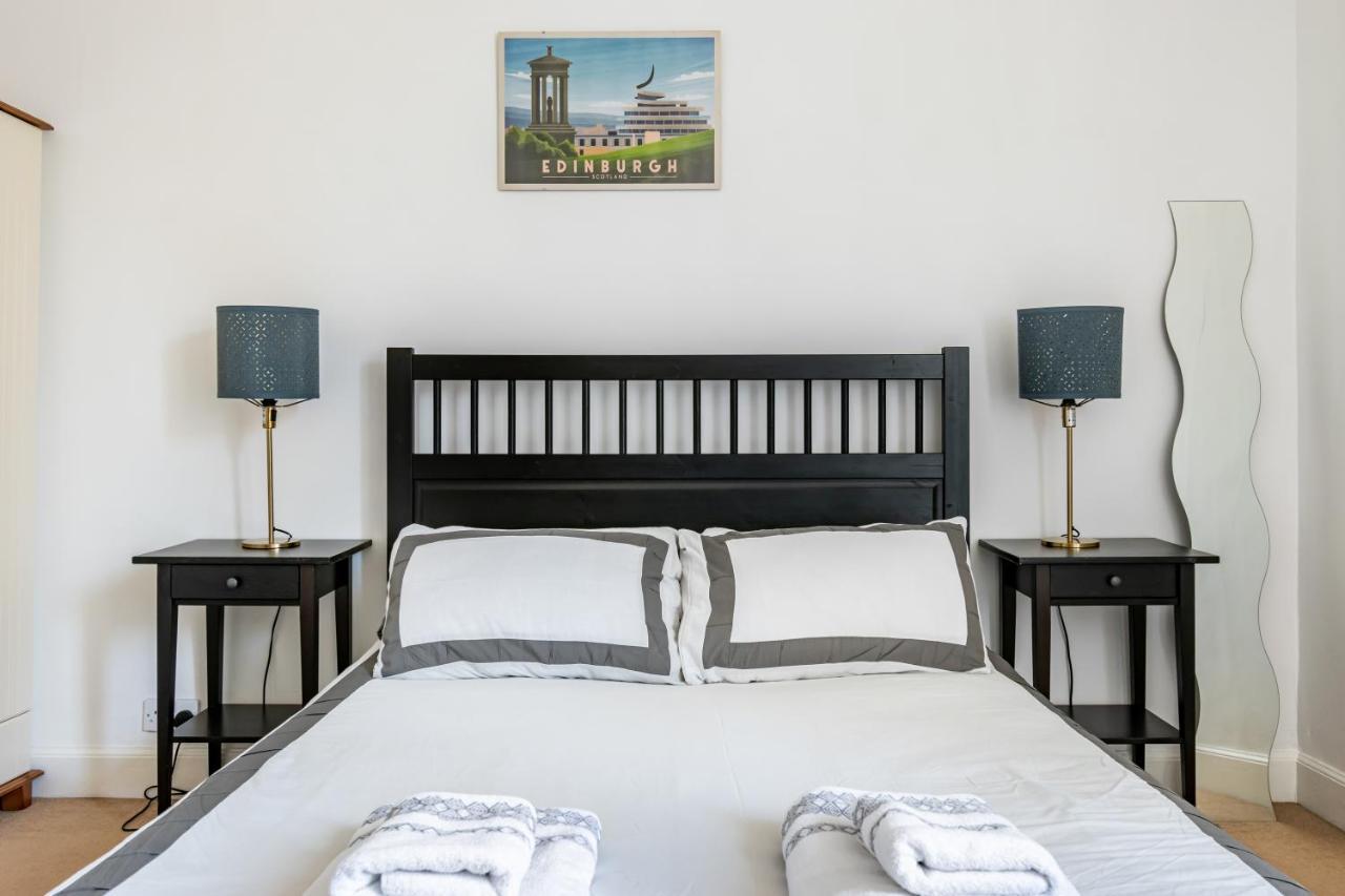 Amazing Apartments - Dalgety St - Near Holyrood Единбург Екстериор снимка