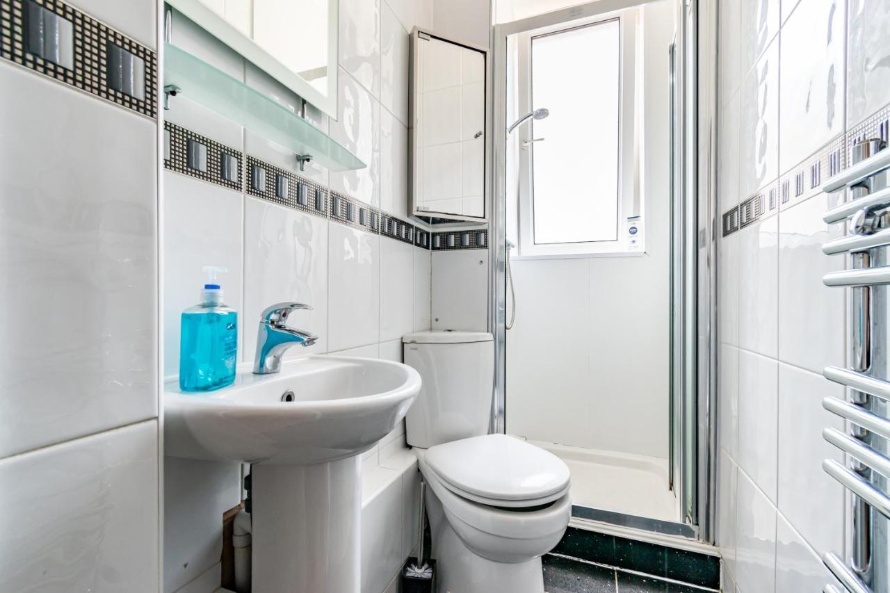 Amazing Apartments - Dalgety St - Near Holyrood Единбург Екстериор снимка